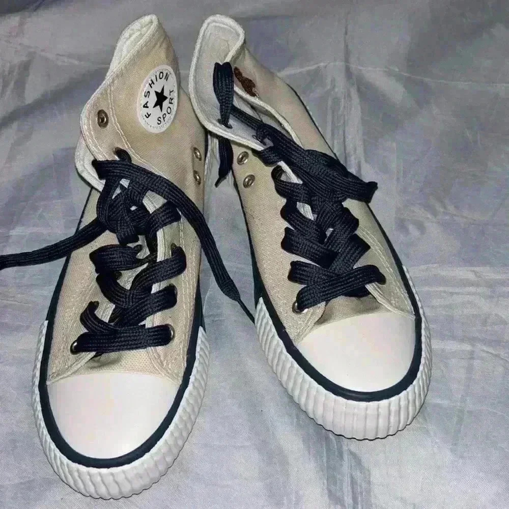 Brand New SHEIN fashion Sport Hightop sneakers